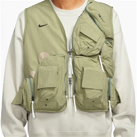 nike utility vest men.